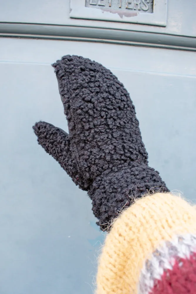 Beck Sondergaard Teddy Black mittens