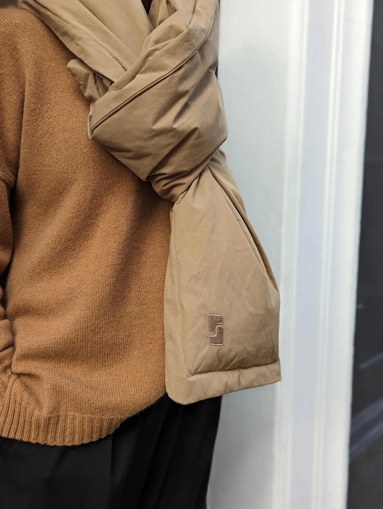 Beige Water-Repellent Padded Scarf