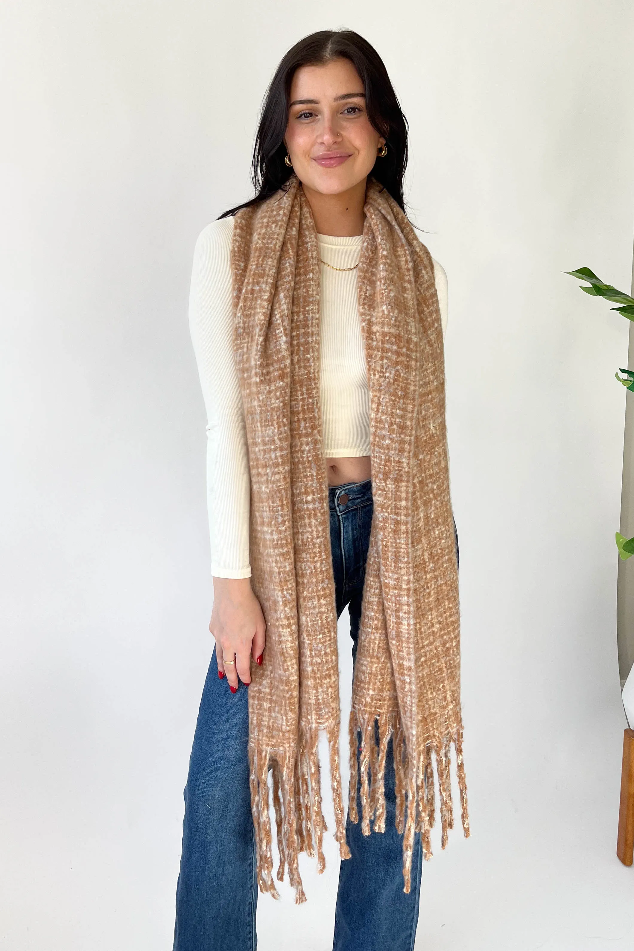 Keeping Warm Scarf in Camel