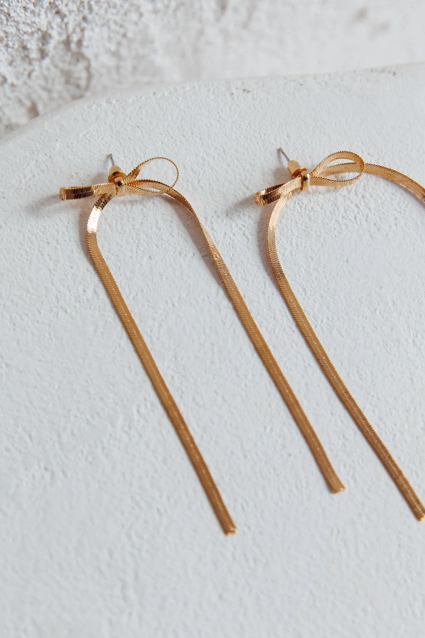 Macy Herringbone Bow Earrings Gold